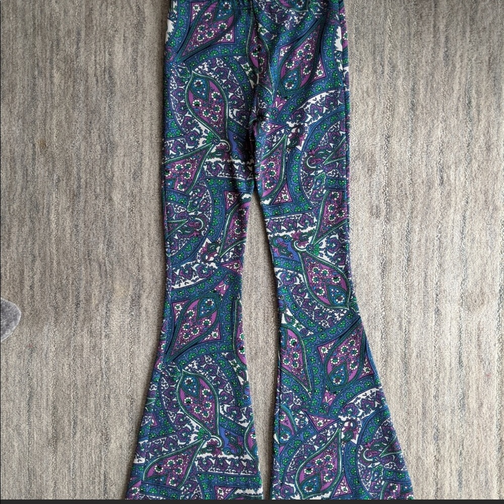 Super Cute Boohoo Palooza Flared Pants 🌸